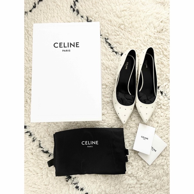 celine(セリーヌ)の【新品】CELINE セリーヌ ホワイトパンプス 38.5  レディースの靴/シューズ(ハイヒール/パンプス)の商品写真