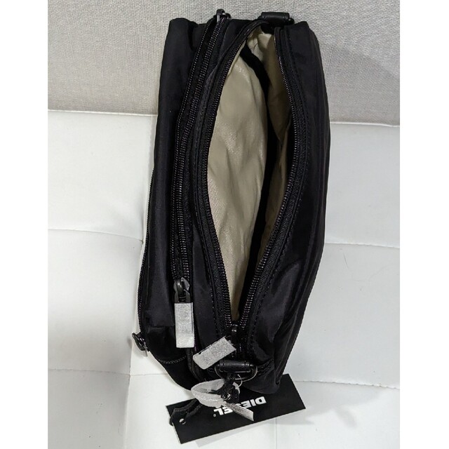 DIESEL(ディーゼル)のDIESEL ショルダーバッグ クロスボディバッグ ディーゼル Farah 黒 メンズのバッグ(ボディーバッグ)の商品写真