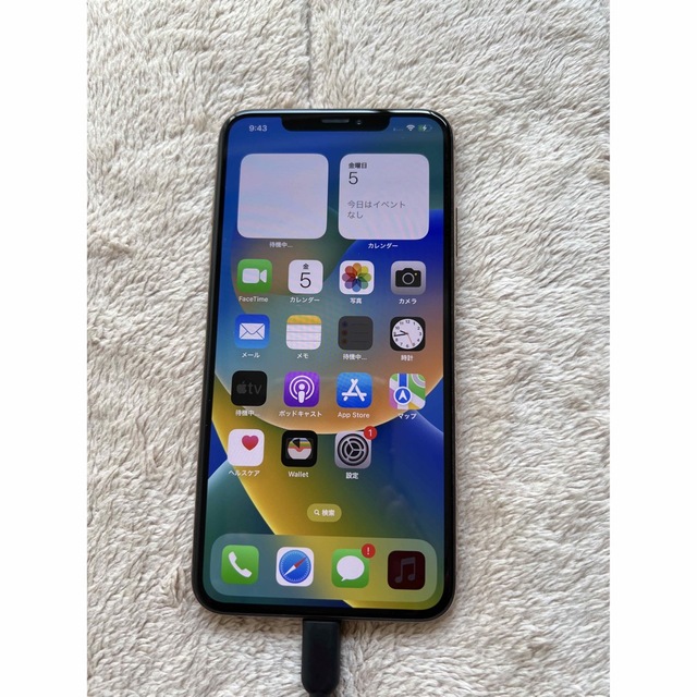 Apple(アップル)のiPhone xs max 64ギガ SIMフリー ゴールド美品 スマホ/家電/カメラのスマートフォン/携帯電話(スマートフォン本体)の商品写真