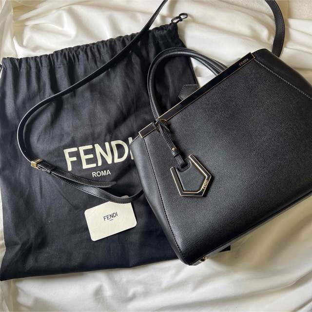 美品　FENDI プチトゥージュール　黒