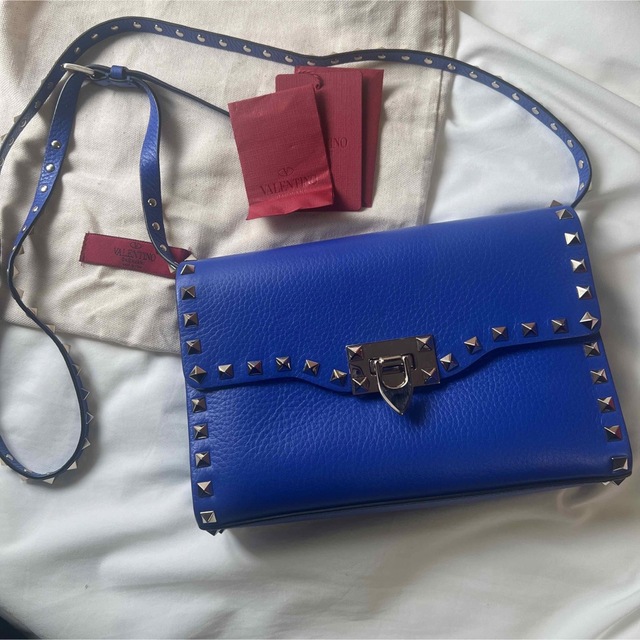 極美品】VALENTINO♡ロックスタッズ ショルダーバッグ 日本最大級 50
