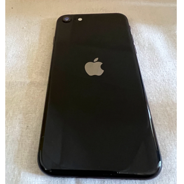 iPhone(アイフォーン)のApple iPhone SE2 128GB Black simフリー スマホ/家電/カメラのスマートフォン/携帯電話(スマートフォン本体)の商品写真