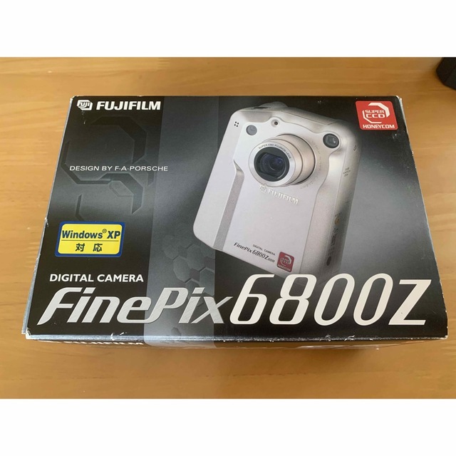 希少！FinePix 6800Z ポルシェデザインコンパクトデジタルカメラ