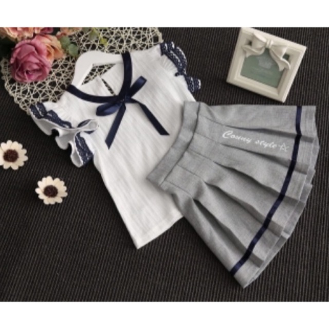 女の子　清楚　100  110 Aライン　セットアップ キッズ/ベビー/マタニティのキッズ服女の子用(90cm~)(ワンピース)の商品写真