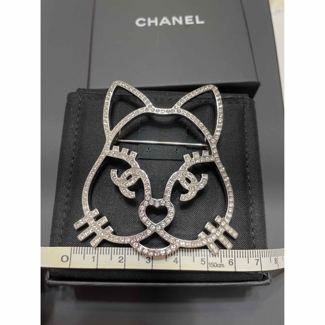 新品 CHANEL 猫 シュペット ブローチ J12 プルミエール ジャケット