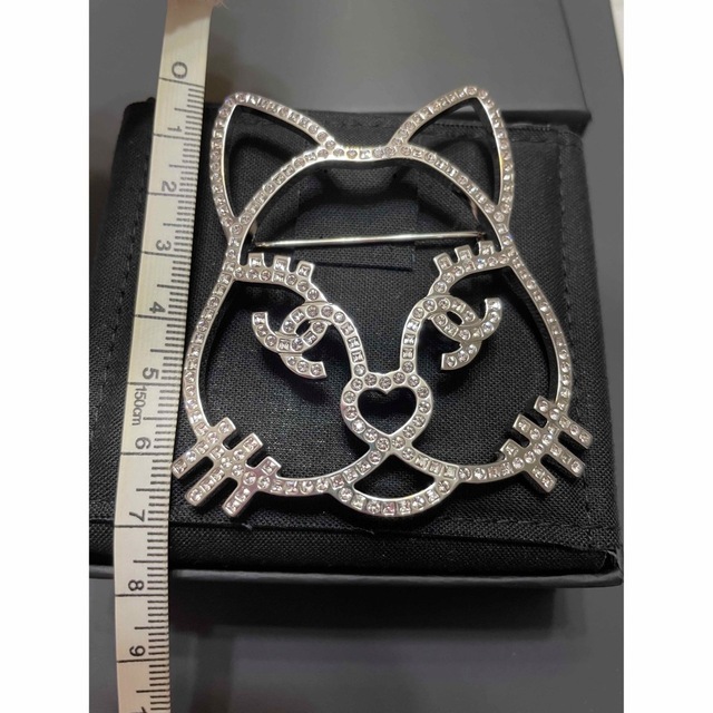 激レア 限定 CHANEL シャネル シュペット ブローチ ココマーク 新品 猫 激レア 限定 CHANEL シャネル シュペット ブローチ ココマーク 新品 猫