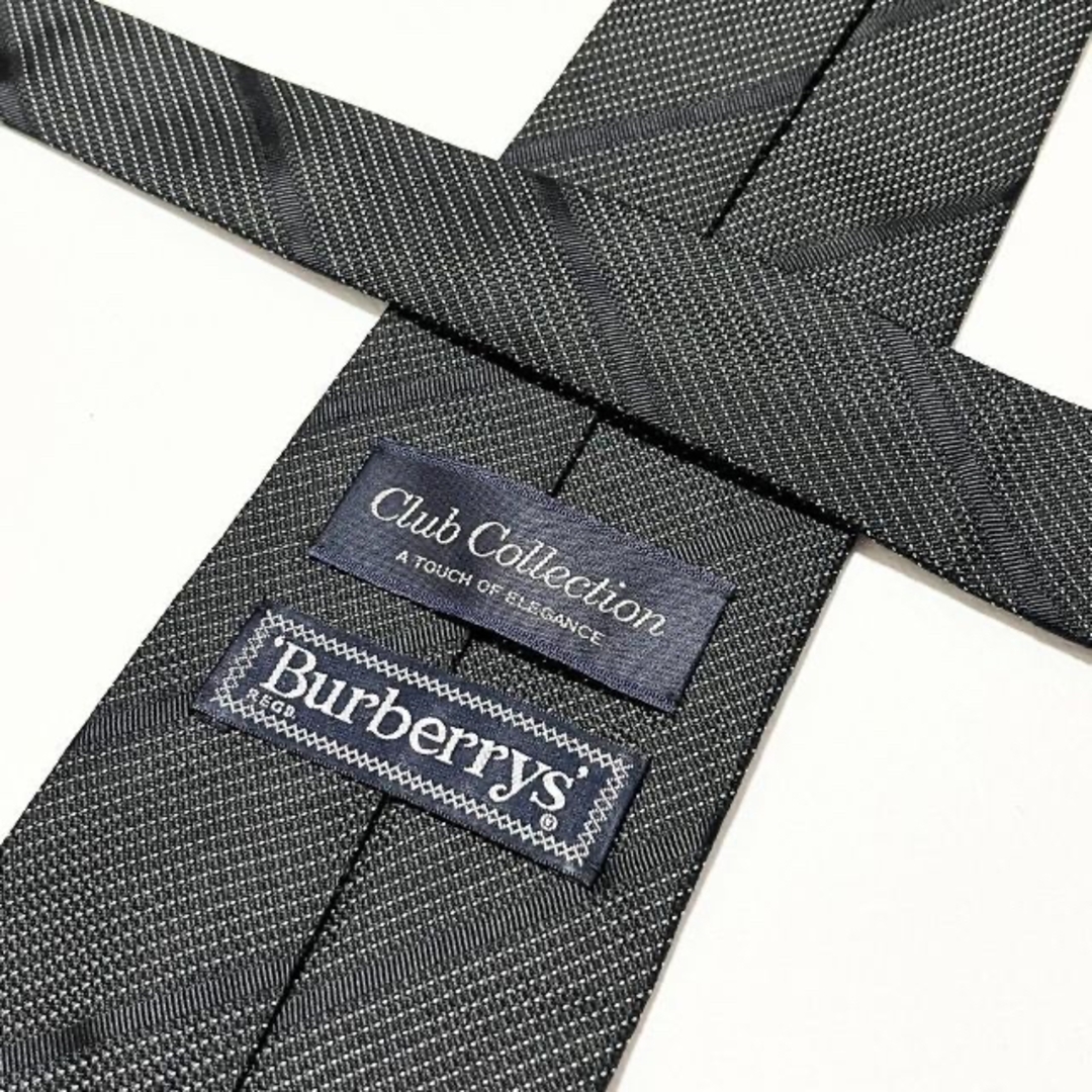 BURBERRY(バーバリー)の【美品】バーバリー ネクタイ ストライプ柄 ホースロゴ シルク ブラック 黒 メンズのファッション小物(ネクタイ)の商品写真