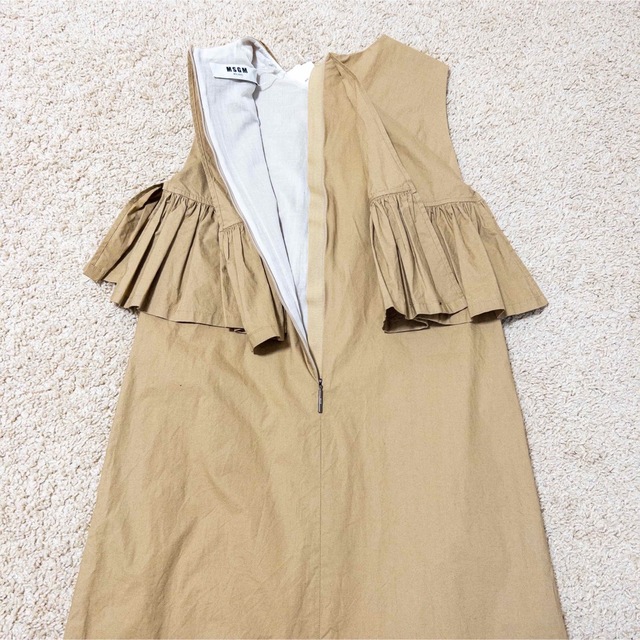 新品・未使用!MSGM ノースリーブ ワンピース ベージュ フリル 38