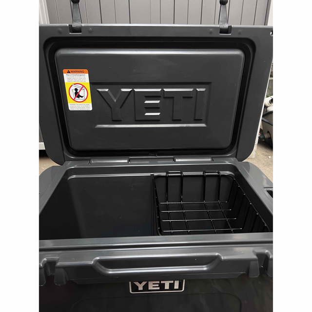 yeti イエティ　クーラーボックス　45 チャコール　値下げ