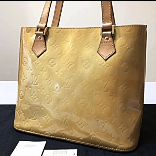 プラダ PRADA サフィアーノ ショルダー ウォレット 長財布 サフィアーノ レザー ピンク BT1009 ゴールド 金具 VLP 90206638