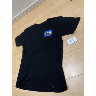 クイックシルバー(QUIKSILVER)の新品タグ付きクイックシルバー　黒　Tシャツ(Tシャツ/カットソー)