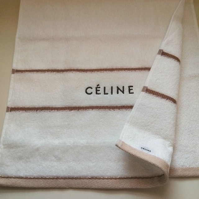 celine(セリーヌ)の♪【新品未使用】CELINE セリーヌ フェイスタオル2本セット♪ インテリア/住まい/日用品の日用品/生活雑貨/旅行(タオル/バス用品)の商品写真