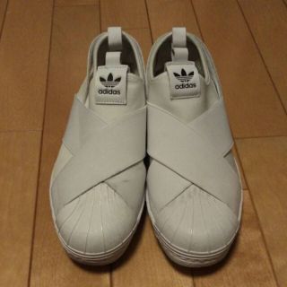 アディダス(adidas)の白アディダスのスニーカー24.5(スニーカー)