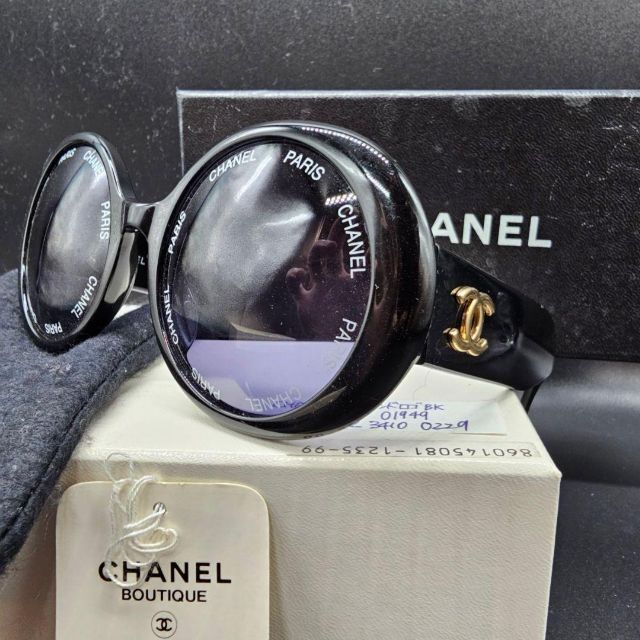 サングラス/メガネ相場高騰中❗️ CHANEL ロゴデザイン サングラス ココマーク 正規品