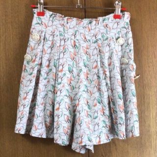 アンレリッシュ(UNRELISH)の【美品】UNRELISH ショートパンツ(ショートパンツ)