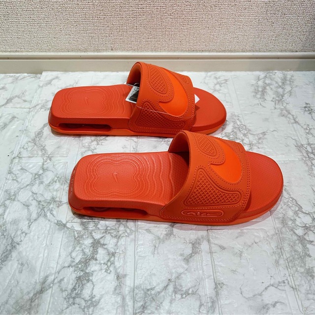 NIKE(ナイキ)の新品 未使用 NIKE AIRMAX CIRRO SLIDE オレンジ レディースの靴/シューズ(サンダル)の商品写真