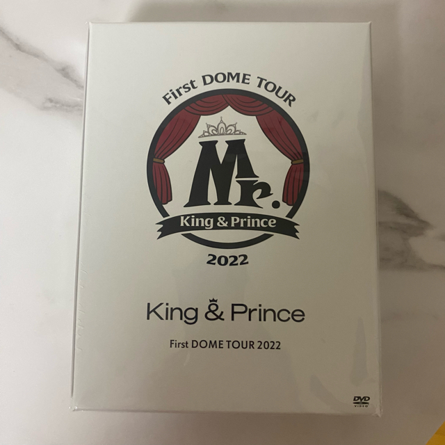 King & Prince(キングアンドプリンス)のKing&Prince First DOME TOUR  Mr．初回限定版DVD エンタメ/ホビーのDVD/ブルーレイ(アイドル)の商品写真