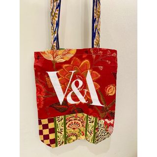 ロンドン　ビクトリア　アルバート博物館のエコバッグ　一枚お選び下さい(エコバッグ)