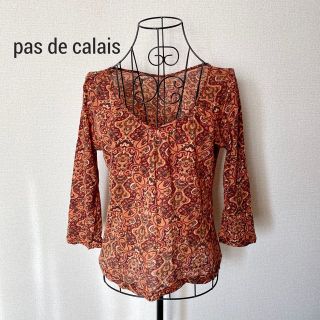 パドカレ(pas de calais)のpas de calais パドカレ　ペイズリー柄　コットン　七分袖カットソー(カットソー(長袖/七分))