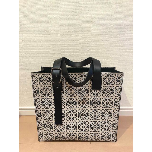 LOEWE ロエベバックル ホリゾンタルトートバッグ ブランド品専門の www