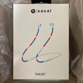 サカイ(sacai)のsacai x beats コラボ　ワイヤレスイヤフォン(ヘッドフォン/イヤフォン)