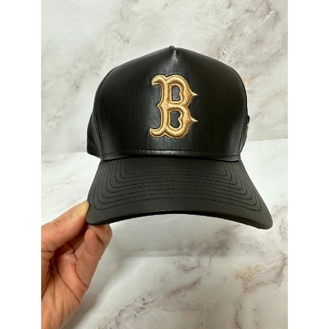 Newera 9forty ボストンレッドソックス レザー スナップバック