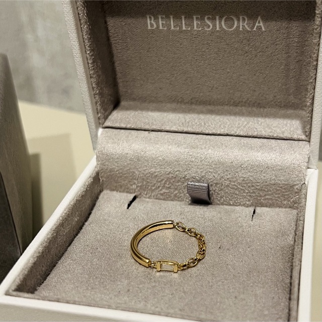 BELLESIORA(ベルシオラ)のベルシオラ　チェーンリング レディースのアクセサリー(リング(指輪))の商品写真