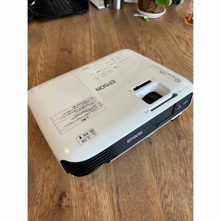 エプソン(EPSON)の【美品】EB-S04 プロジェクター(プロジェクター)