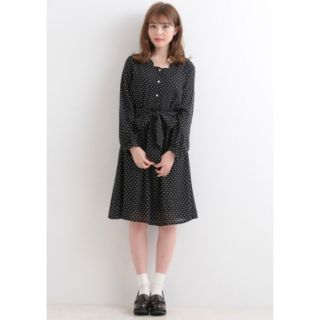 マジェスティックレゴン(MAJESTIC LEGON)の《2回着用》MAJESTIC LEGON　ドットスカラップワンピース《紺》(ひざ丈ワンピース)