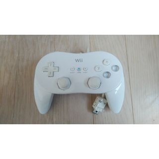 ニンテンドウ(任天堂)のWii クラシックコントローラーPRONintendo RVL-005　白(その他)