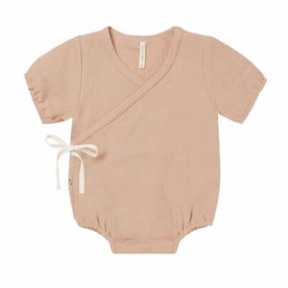 コドモビームス(こども ビームス)のQuincy Mae   woven wrap romper  3-6M(ロンパース)