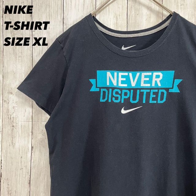 NIKE(ナイキ)のレディース古着NIKEナイキ　プリントTシャツ　サイズXL 黒　ブラック レディースのトップス(Tシャツ(半袖/袖なし))の商品写真