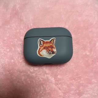 メゾンキツネ(MAISON KITSUNE')のメゾンキツネ AirPods Proケース(ヘッドフォン/イヤフォン)