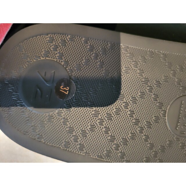 GUCCI - GUCCI サンダル 黒 24 シグネチャーサンダル レザー GUCCI - GUCCI サンダル 黒 24 シグネチャーサンダル レザー
