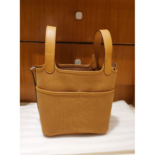 希少 HERMES ピコタンロック18 PM ポケット ピコタン カーゴ 生まれの