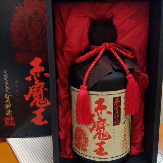 【赤魔王】本格芋焼酎 「赤魔王」赤芋仕込 伝承秘蔵熟成かめ貯蔵 720ml 箱入(焼酎)