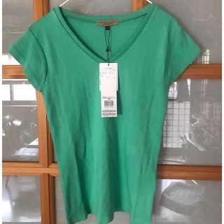 プロポーションボディドレッシング(PROPORTION BODY DRESSING)の新品タグ付き　proportion グリーン　コットンＴシャツ(Tシャツ(半袖/袖なし))