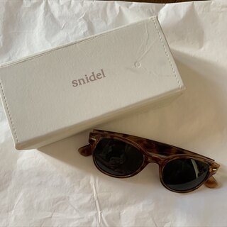 スナイデル(SNIDEL)のsnidel サングラス ケース付き 眼鏡 メガネ 伊達眼鏡(サングラス/メガネ)