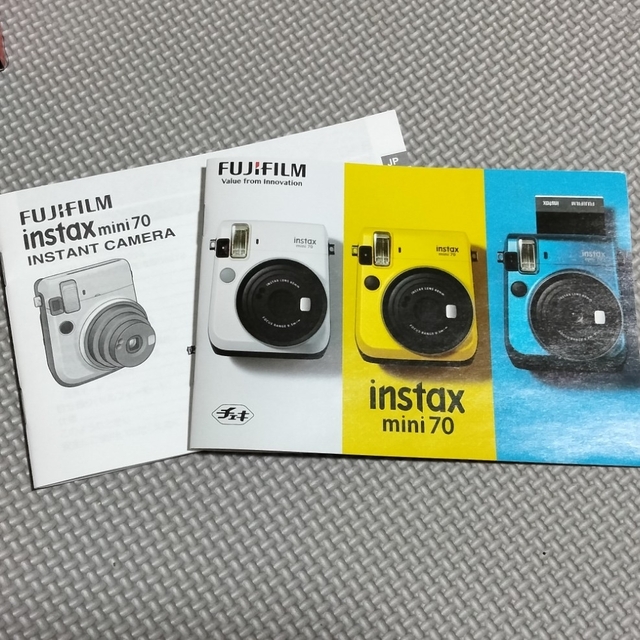 新品 instax mini 70 チェキ  本体スマホ/家電/カメラ