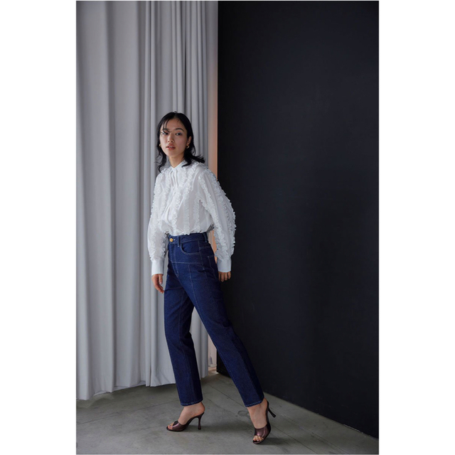 アイボリー×レッド MEER. メーア WHIP RUFFLE BLOUSE /WHT - 通販