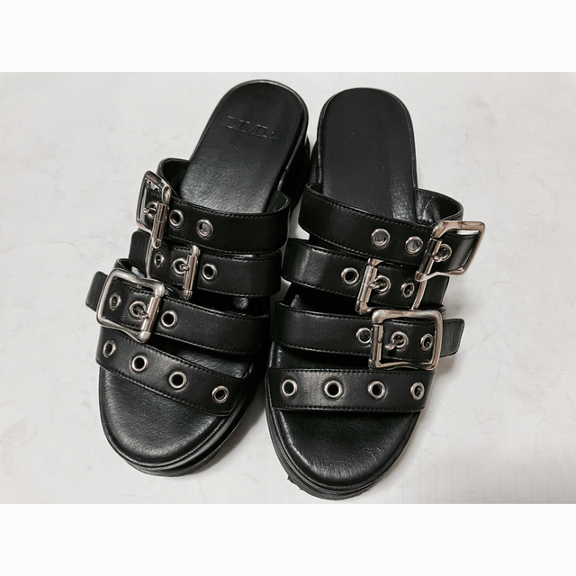 箱付き】LIMI feu レザーベルトサンダル 【予約受付中】 68.0%OFF www