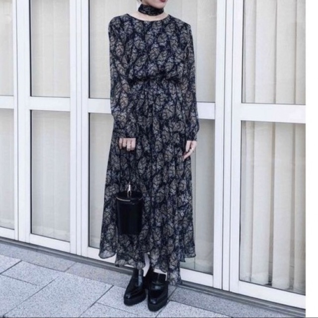 Ameri VINTAGE(アメリヴィンテージ)のPAISLEY SHIRRING DRESS グリーン レディースのワンピース(ロングワンピース/マキシワンピース)の商品写真