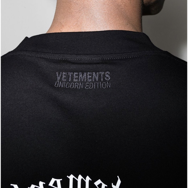 VETEMENTS(ヴェトモン)の専用 メンズのトップス(Tシャツ/カットソー(半袖/袖なし))の商品写真