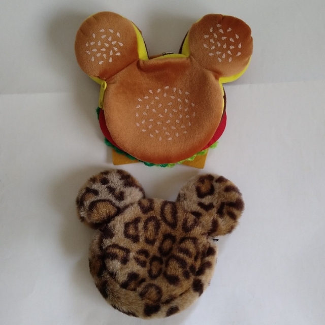 Disney(ディズニー)のTDR ミッキー型 小物入れ2点 レディースのファッション小物(ポーチ)の商品写真