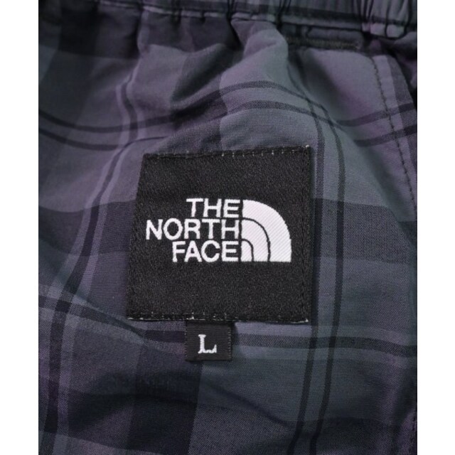 THE NORTH FACE(ザノースフェイス)のTHE NORTH FACE ショートパンツ L グレーx紺(チェック) 【古着】【中古】 メンズのパンツ(ショートパンツ)の商品写真