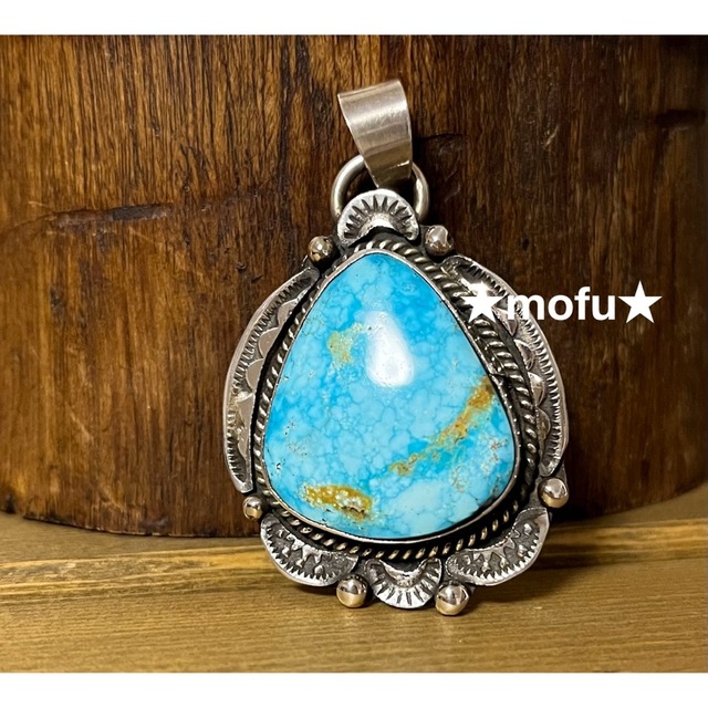 きれいなターコイズのペンダント インディアンジュエリー navajo