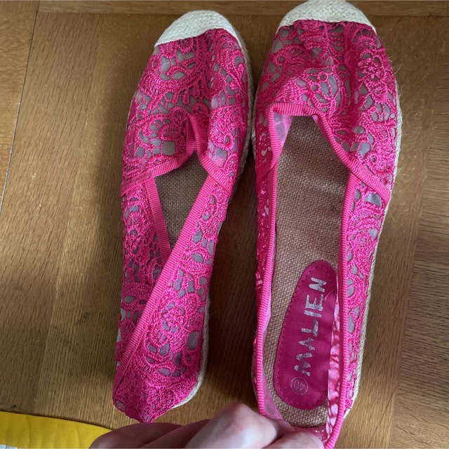 フラットシューズ　レース　ピンク レディースの靴/シューズ(バレエシューズ)の商品写真