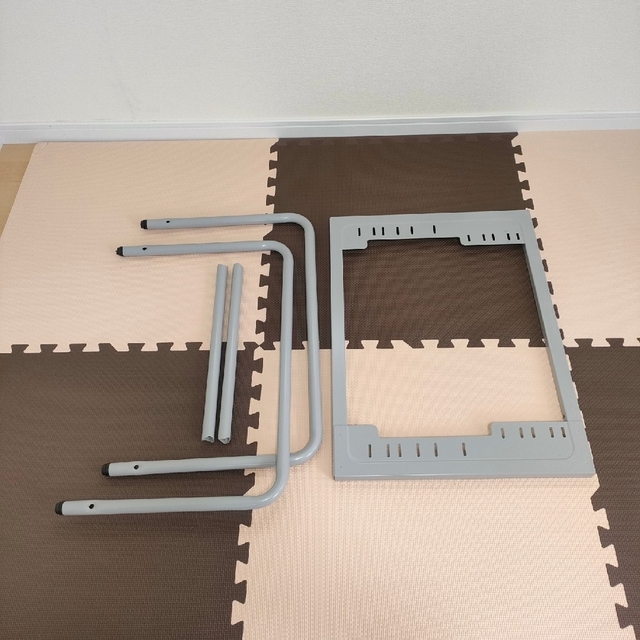 日立(ヒタチ)の日立　衣類乾燥機　床置用スタンド（DES-Y11）グレー(H) スマホ/家電/カメラの生活家電(衣類乾燥機)の商品写真