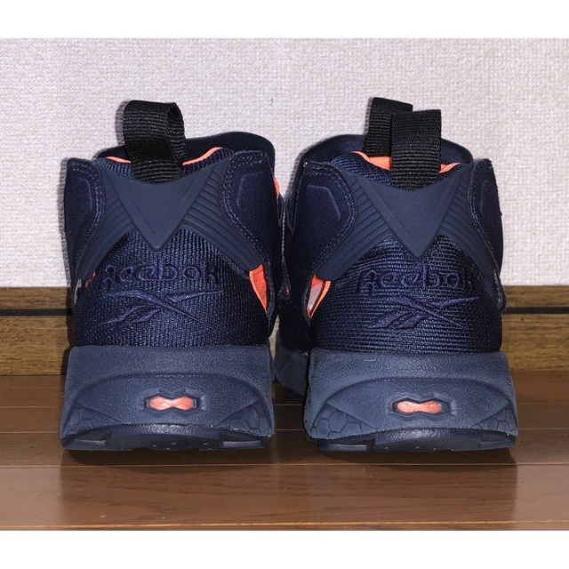 Reebok(リーボック)の良品 REEBOK INSTA PUMP FURY TECH 28cm 紺 og メンズの靴/シューズ(スニーカー)の商品写真