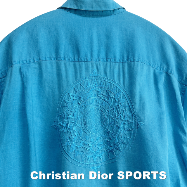 Christian Dior(クリスチャンディオール)の【Christian Dior】ディオールスポルト 麻100% 刺繍ロゴ シャツ レディースのトップス(シャツ/ブラウス(長袖/七分))の商品写真